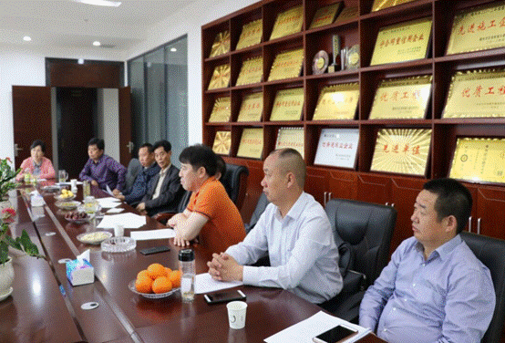 武漢廣水商會領(lǐng)導(dǎo)到湖北廣建建筑有限公司調(diào)研